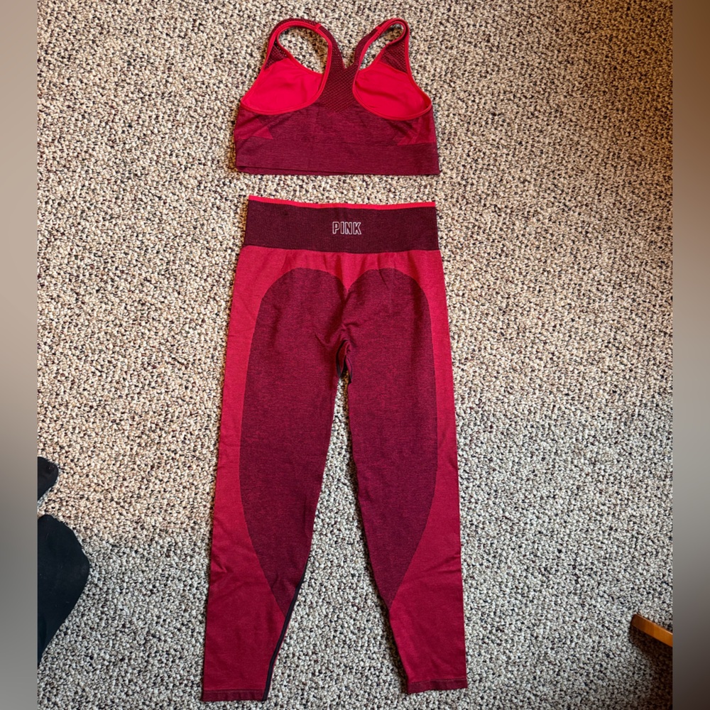 PINK Victoria's Secret Marled Deep Red Seamless Active Set - Picture 2 of 4
